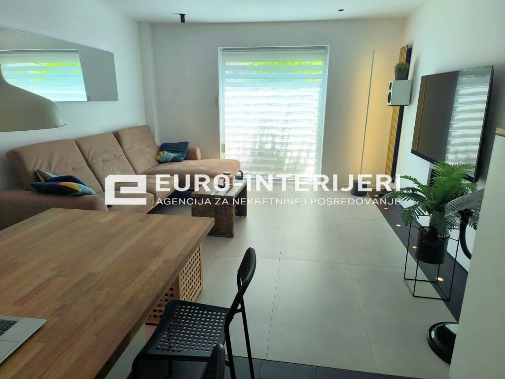 Zagreb, prodaja kuca Donja Dubrava - dnevni boravak