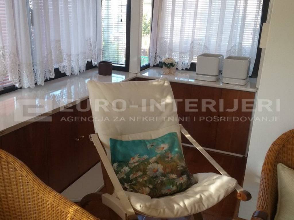 Zagreb, prodaja kuca Maksimir - dnevna soba