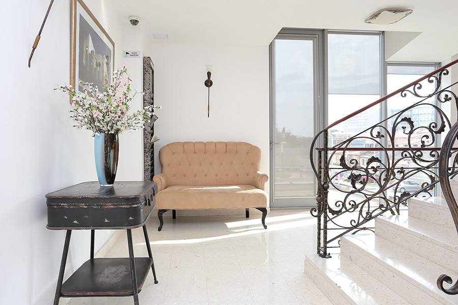 Split, zakup uredskog prostora Split - hodnik i stepeniste