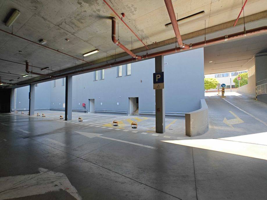 Split, zakup uredskog prostora Split - garaznoparkirna mjesta