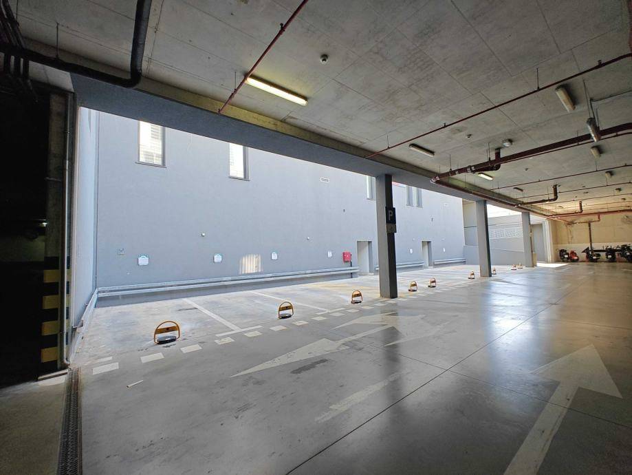 Split, zakup uredskog prostora Split - garaznoparkirna mjesta