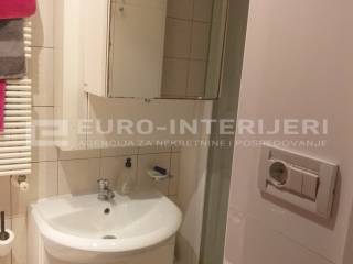 Zagreb, prodaja kuca Maksimir -  kupaona