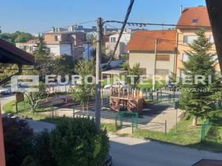 Zagreb, prodaja kuca Maksimir -  pogled s balkona