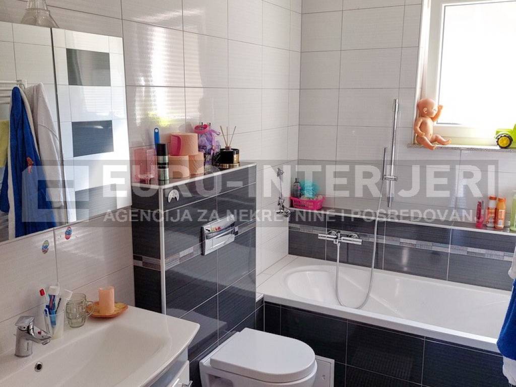 Samobor prodaja kuca -  Vrhovcak kupaonica