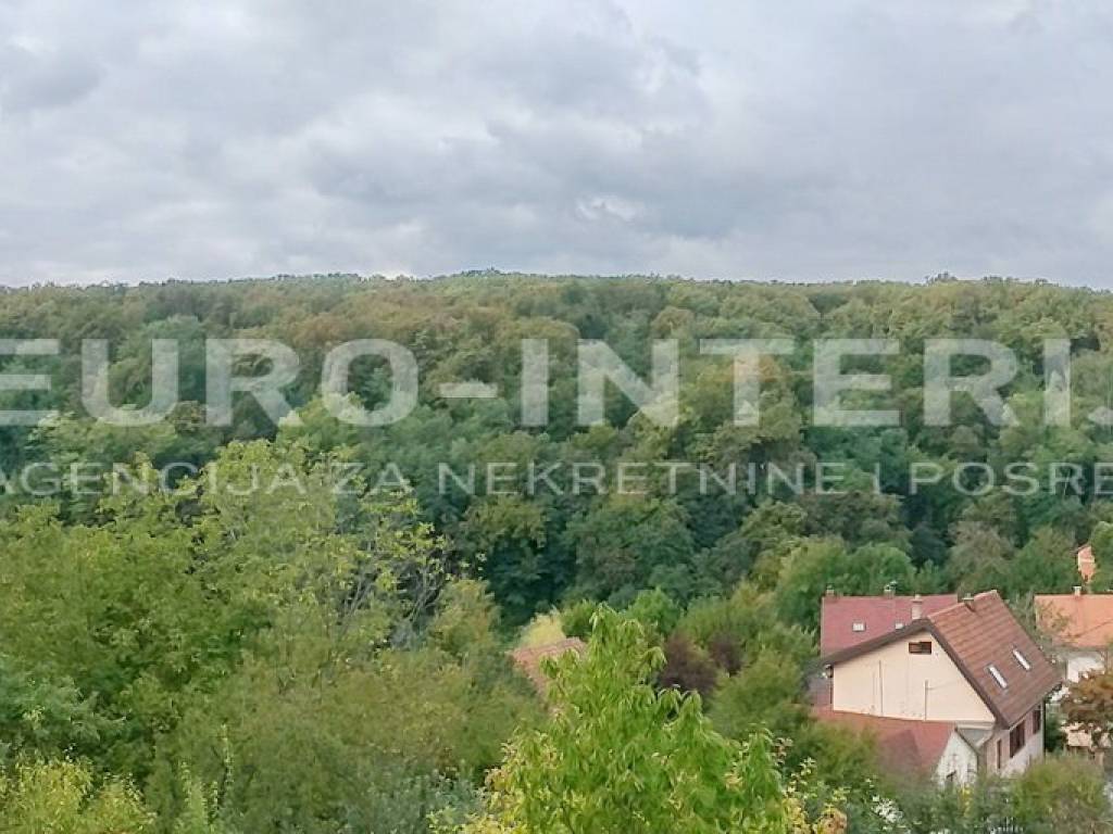 Zagreb, Crnomerec urbana vila s tri stana - pogled