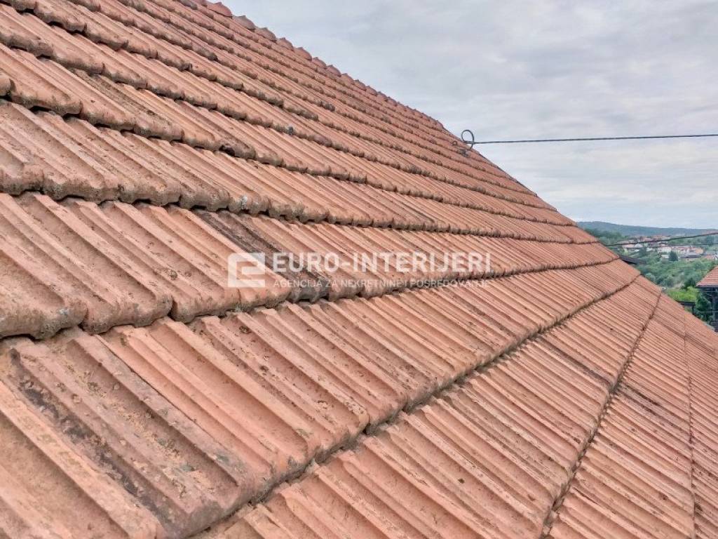 Zagreb, prodaja kuca Podsused - Vrapce kroviste