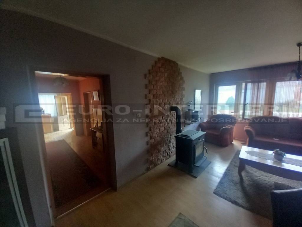 Prodaja kuca - Kutjevo, Bjelisevac - dnevna soba