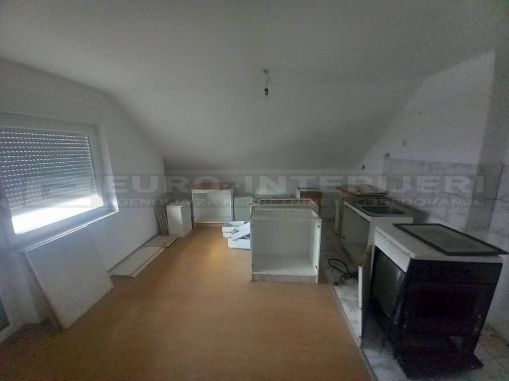 Prodaja kuca - Kutjevo, Bjelisevac - soba u potkrovlju