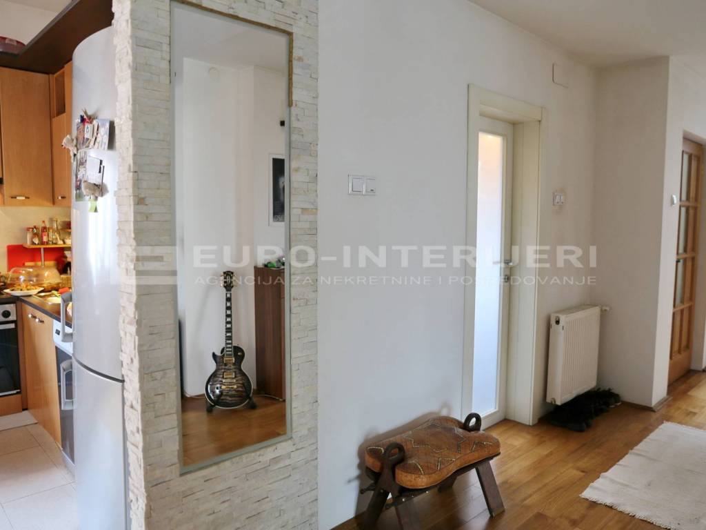 Zagreb, prodaja kuca Maksimir hodnik 2