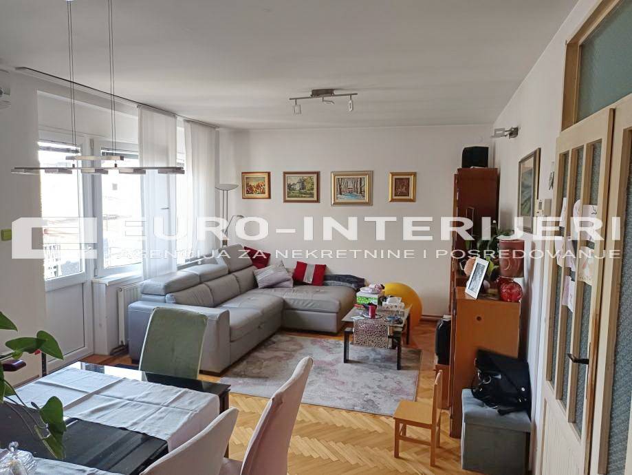 Zagreb, prodaja kuca Malesnica - dnevni boravak