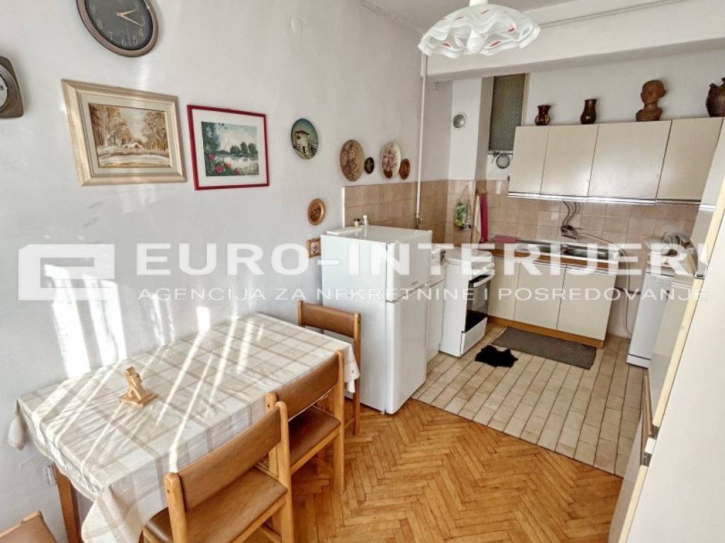 Zagreb, prodaja kuca Malesnica - blagovanje i kuhinja