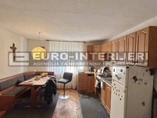 Zagreb, prodaja kuca Malesnica - kuhinja s blagavaonicom