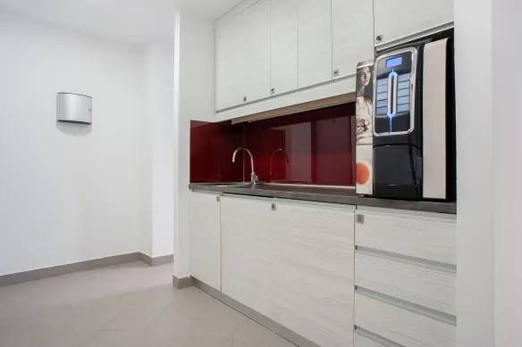 Zagreb, zakup ureda Trnje - uredi po radnom mjestu