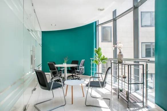 Zagreb, zakup ureda Trnje - uredi po radnom mjestu