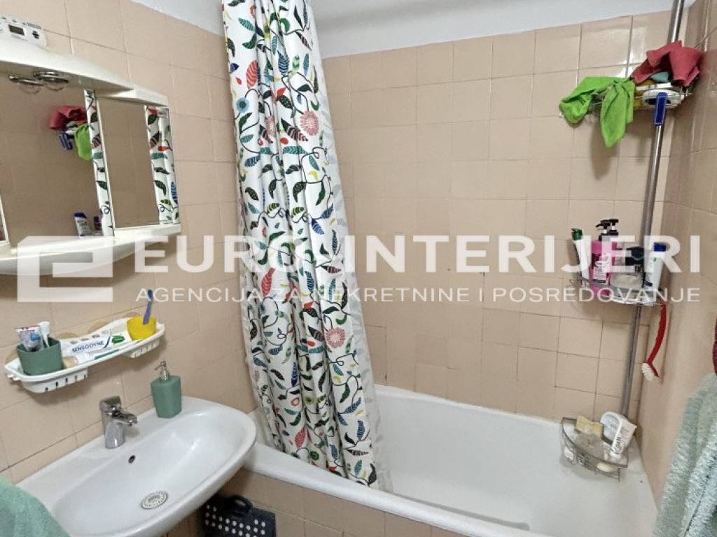 Zagreb, prodaja kuca Malesnica - kupaonica s kadom