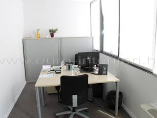 Zagreb, zakup ureda Trnje - uredi po radnom mjestu 2 radna mjesta