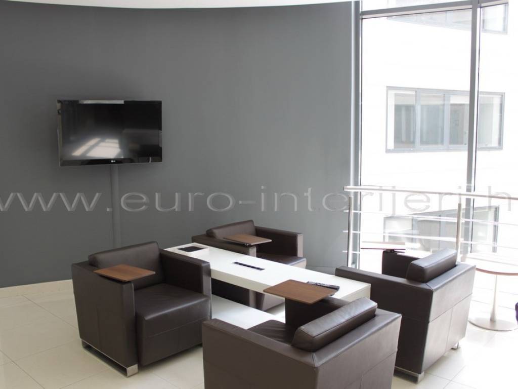 Zagreb, zakup ureda Trnje - uredi po radnom mjestu