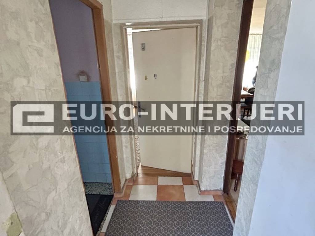 Zagreb, prodaja kuca Malesnica - hodnik