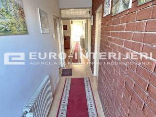 Zagreb, prodaja kuca Malesnica - hodnik 2