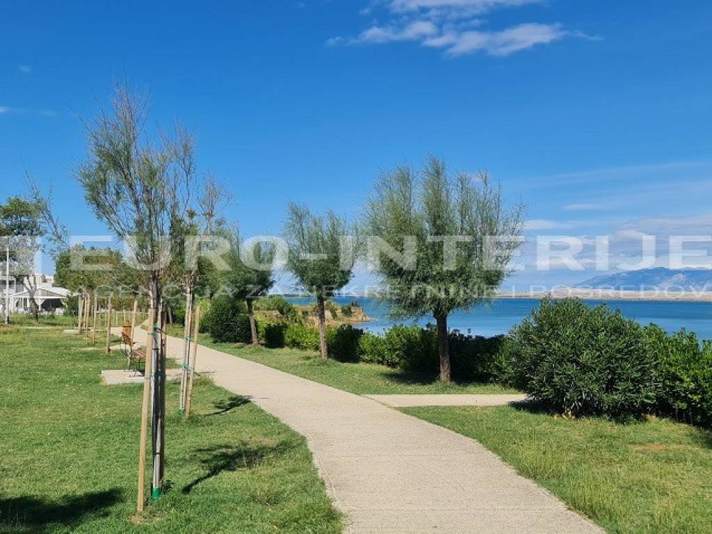 Gradjevinsko zemljiste u Sabunikama povrsine 1.091 m2.