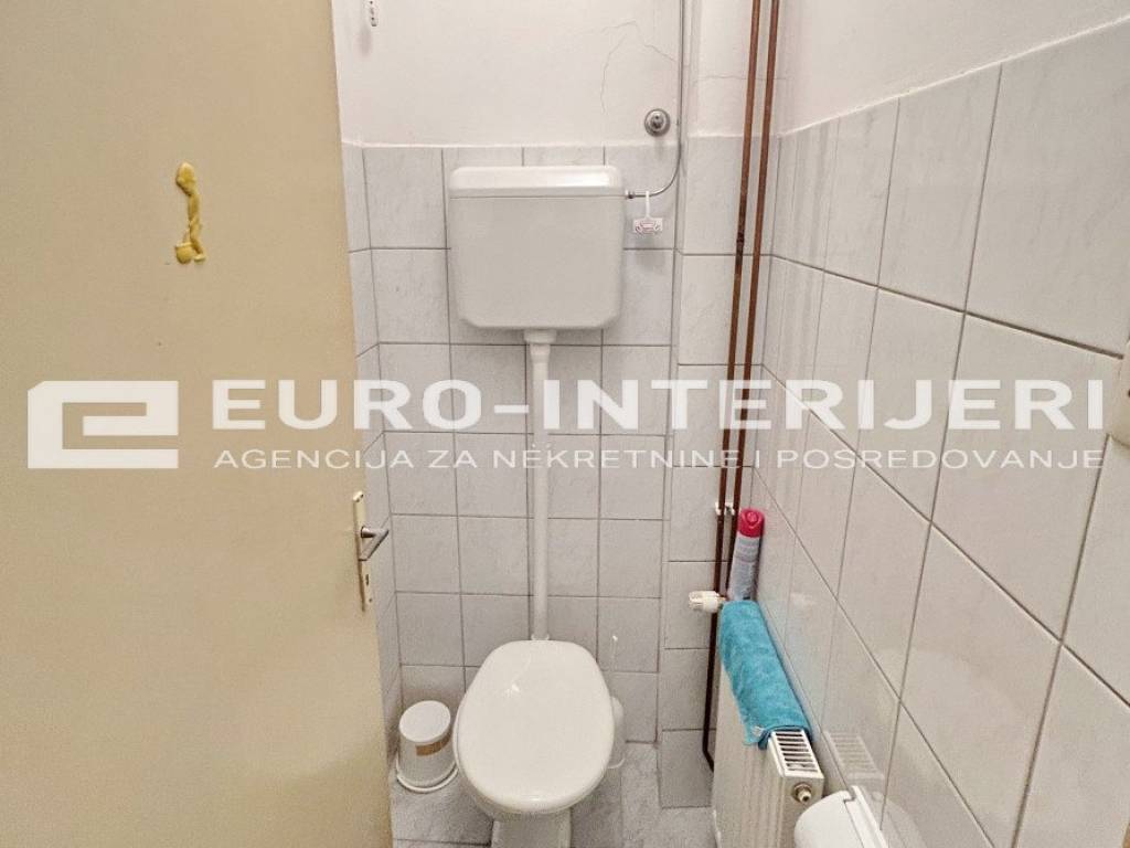 Zagreb, prodaja kuca Malesnica - zaseban WC 2