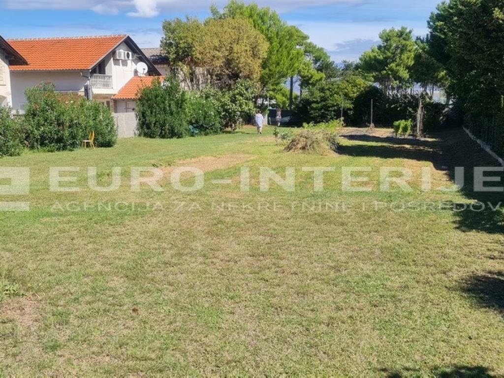 Gradjevinsko zemljiste u Sabunikama povrsine 1.091 m2.