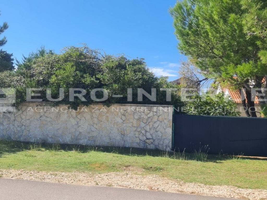 Gradjevinsko zemljiste u Sabunikama povrsine 1.091 m2.