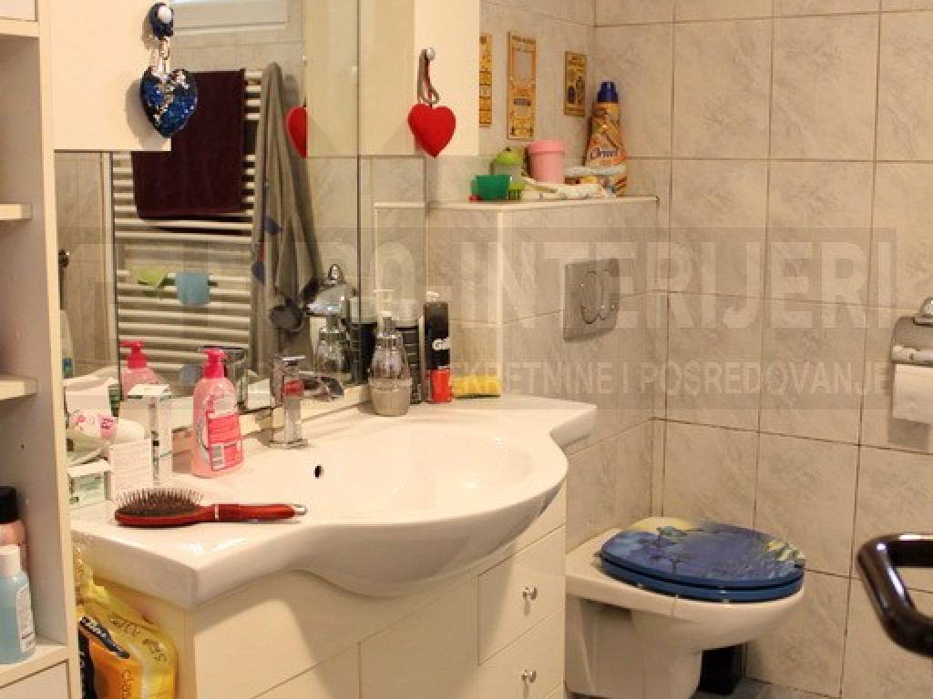 Zagreb, prodaja kuca Vrapce - kupaonica s WC-om 2