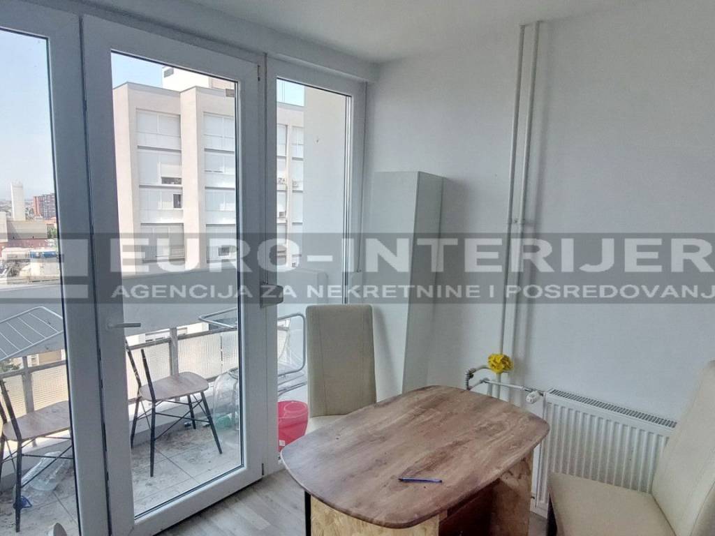 PRODAJA STANOVA ZAGREB, TRESNJEVKA BLAGAVAONA S POGLEDOM - LODjA