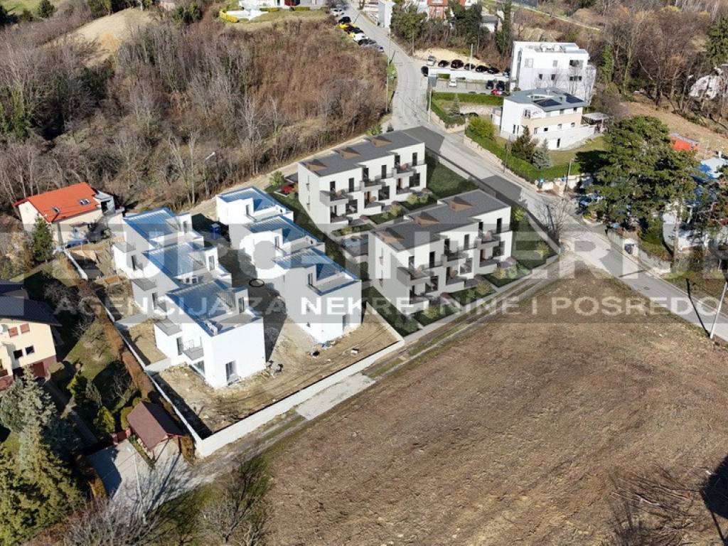 Gradjevinsko zemljiste Zagreb - Perjavica 