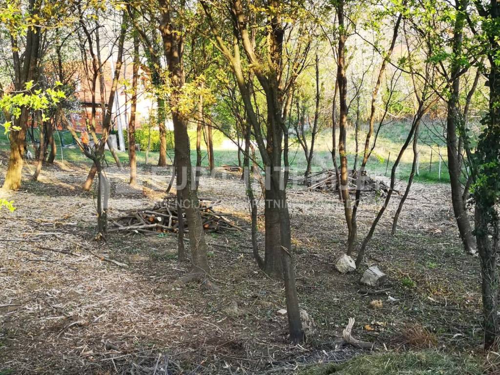 PRODAJA GRADjEVINSKO ZEMLJISTE ZAGREB GORNJI STENJEVEC