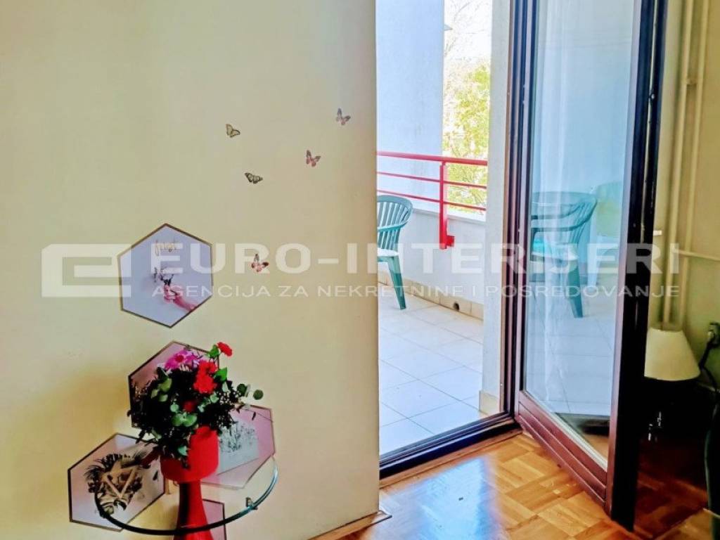 PRODAJA STANOVA ZAGREB, MALESNICA DNEVNI BORAVAK - IZLAZ NA LODjU