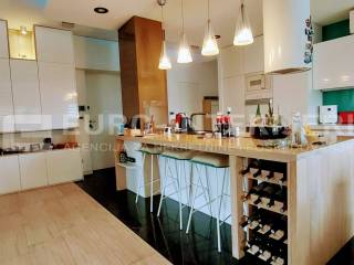 PRODAJA STANOVA ZAGREB - STENJEVEC EKSKLUZIVAN PENTHOUSE KUHINJSKI OTOK