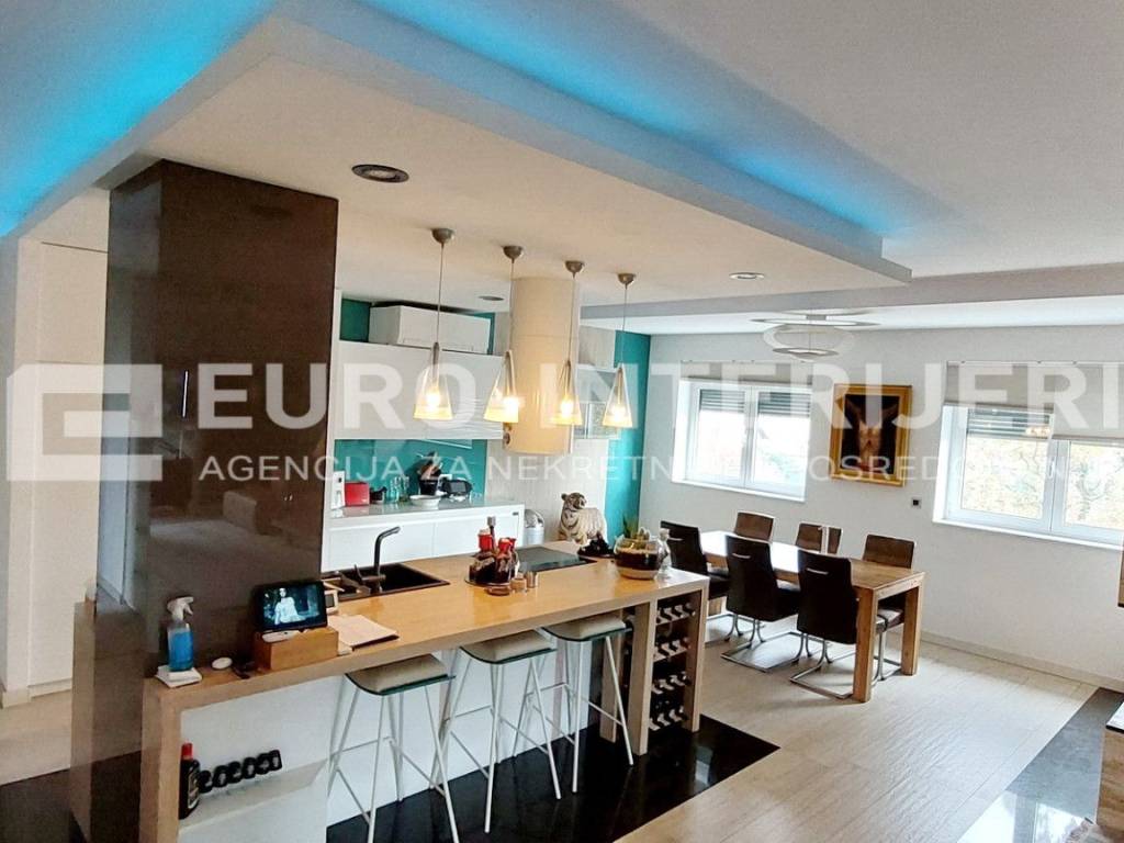 PRODAJA STANOVA ZAGREB - STENJEVEC EKSKLUZIVAN PENTHOUSE KUHINJA, BLAGAVAONA