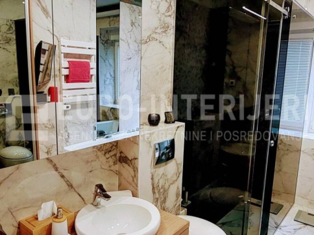 PRODAJA STANOVA ZAGREB - STENJEVEC EKSKLUZIVAN PENTHOUSE KUPAONA 2