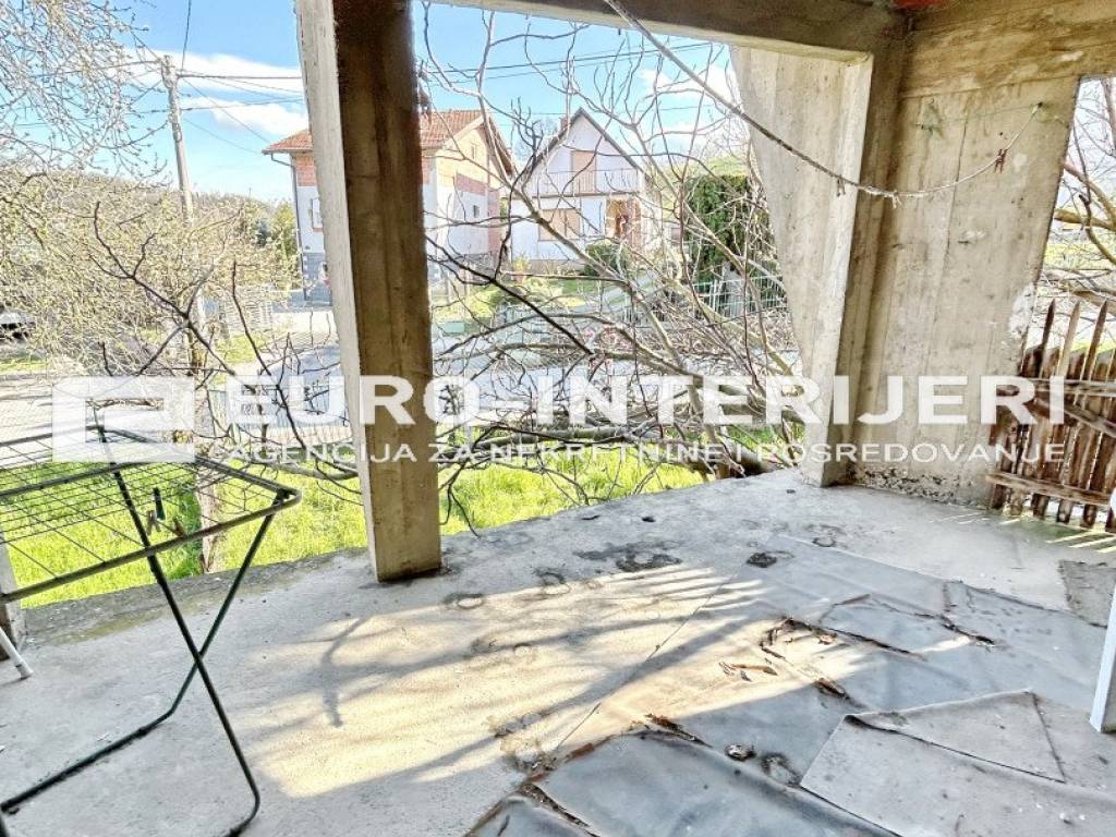 PRODAJA KUCA ZAGREB - VRAPCE ZA OBNOVU - TERASA