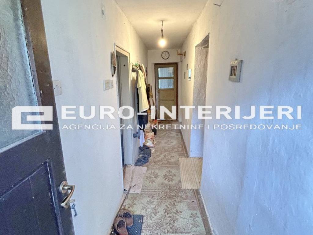PRODAJA KUCA ZAGREB - VRAPCE ZA OBNOVU - HODNIK