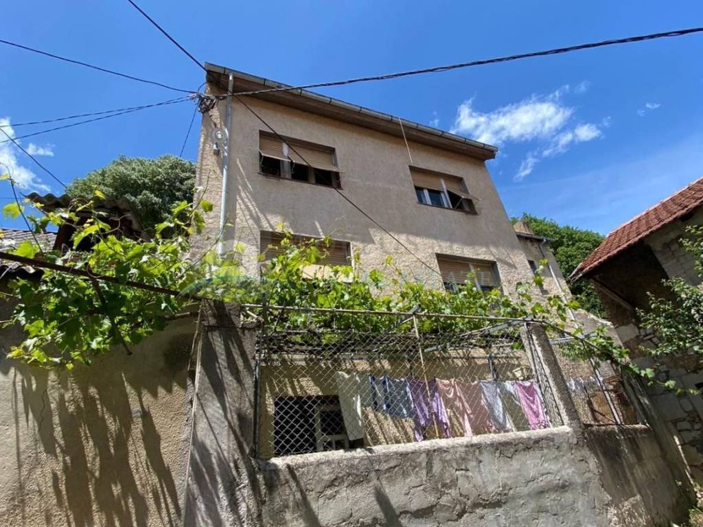 Obiteljska kuća, Prodaja, Knin, Knin