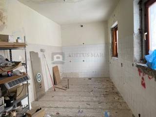 Obiteljska kuća, Prodaja, Drniš, Drniš