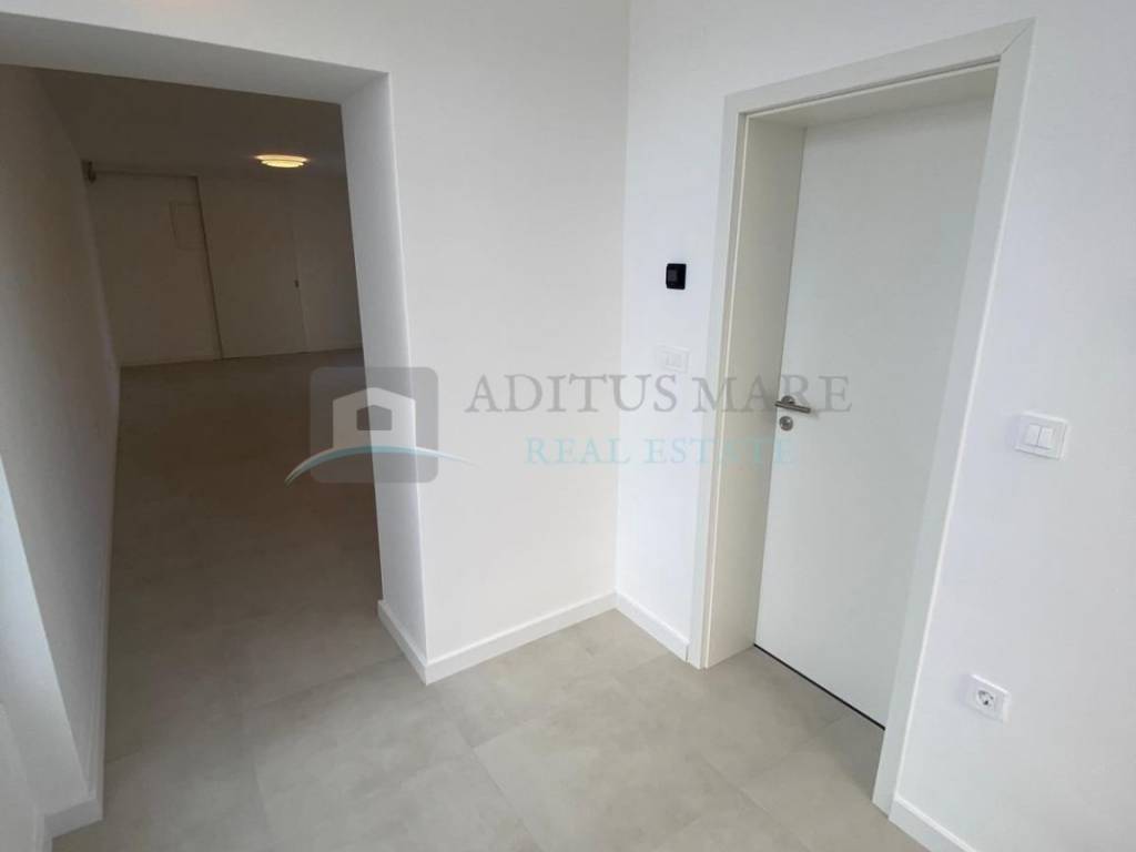 Stan u kući, Prodaja, Šibenik - Okolica, Brodarica