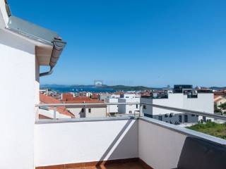 Stan u zgradi, Najam, Vodice, Vodice