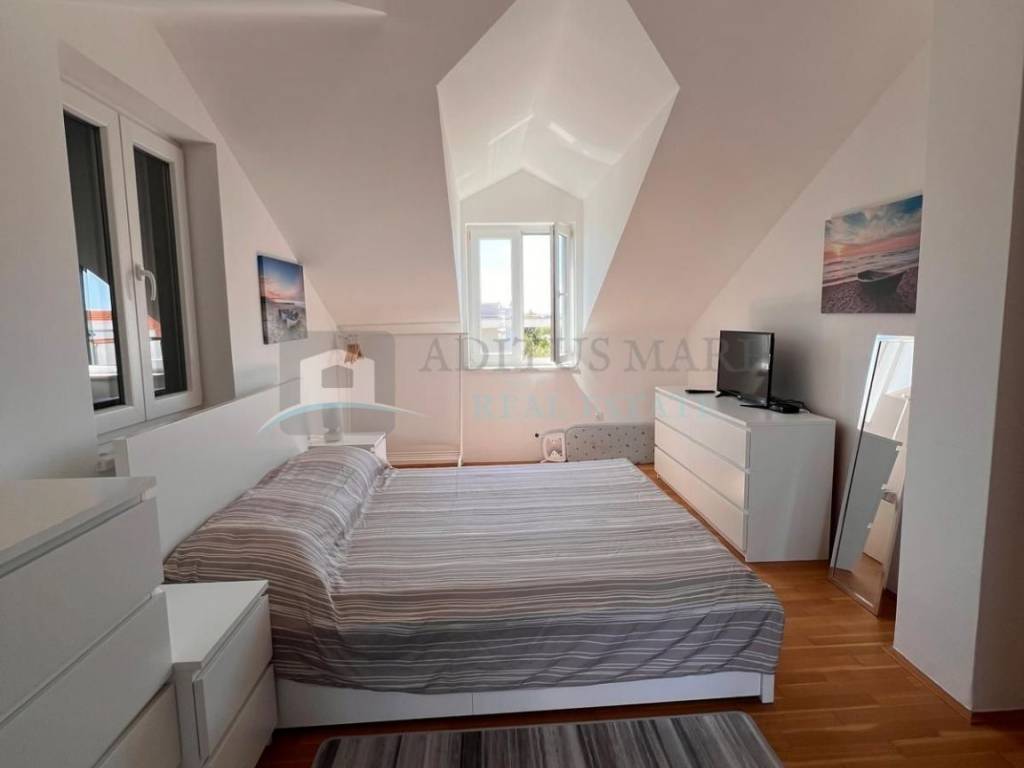 Dvojna kuća, Prodaja, Vodice, Srima