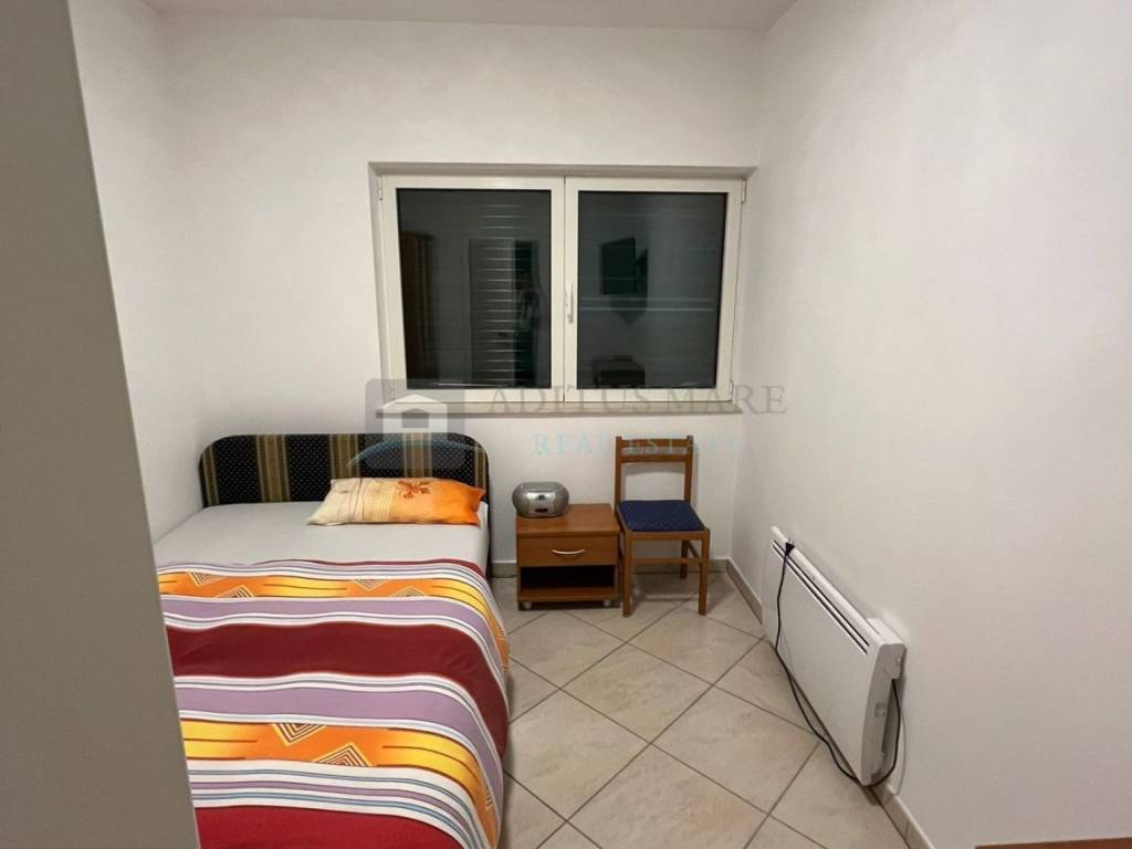 Stan u starijoj zgradi, Prodaja, Vodice, Vodice