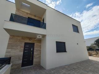 Vila, Prodaja, Vodice, Vodice