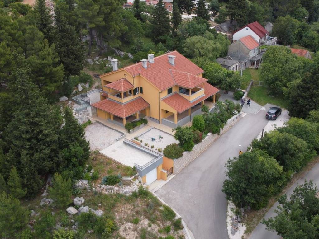 Apartmanska kuća, Prodaja, Starigrad, Starigrad