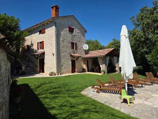 Kamena kuća, Prodaja, Tinjan, Tinjan