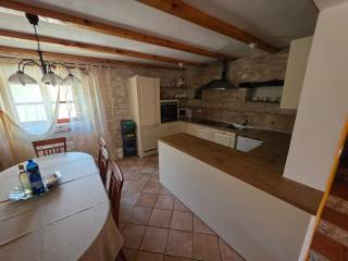 Kamena kuća, Prodaja, Tinjan, Tinjan