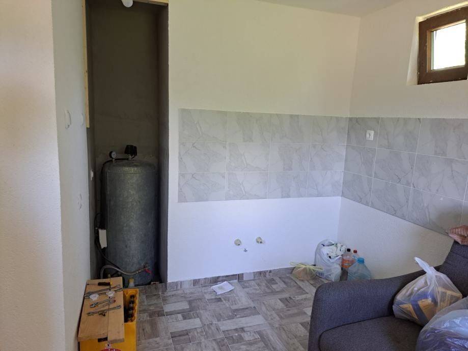 Poljoprivredno zemljište, Prodaja, Lovinac, Lovinac