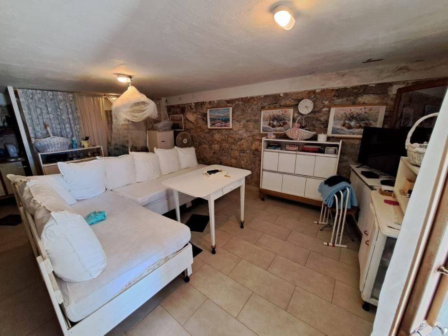 Kamena kuća, Prodaja, Karlobag, Lukovo Šugarje