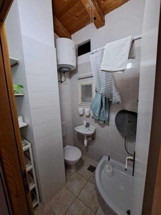 Kamena kuća, Prodaja, Karlobag, Lukovo Šugarje